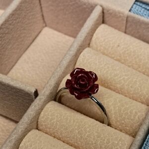 Red Rose Ring